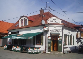 Restaurace Na Růžku, Novoměstské náměstí 230, Sedlčany